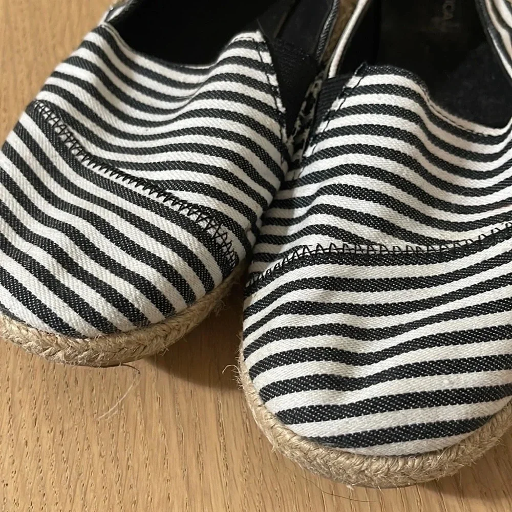 Nautica Rudder 2 Slip On Canvas Espadrilles Black White Stripes Sz. 7.5